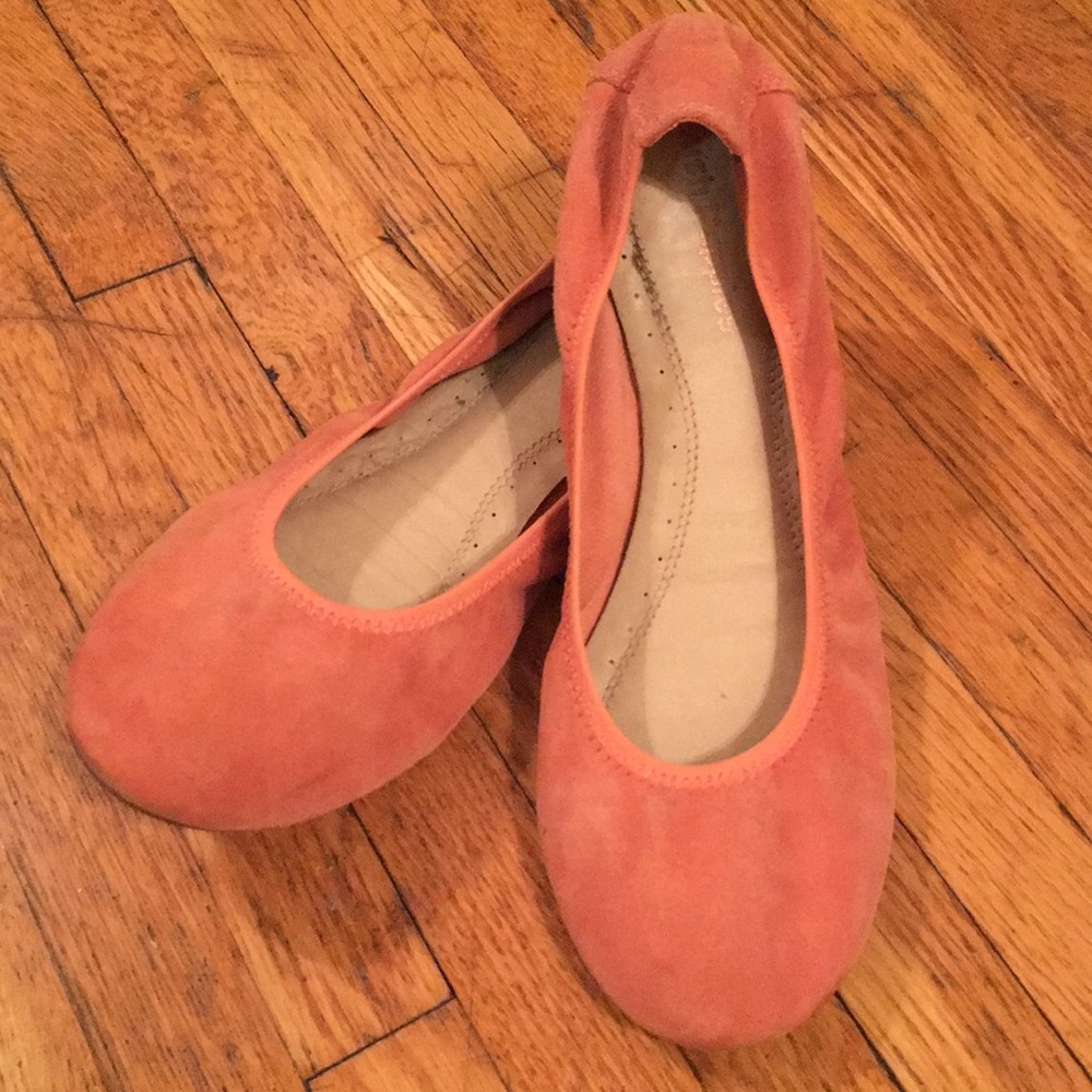 Coral suede flats 8.5N